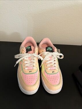 Nike Air Force 1 Low Sneakers in Pink, Peach & Green